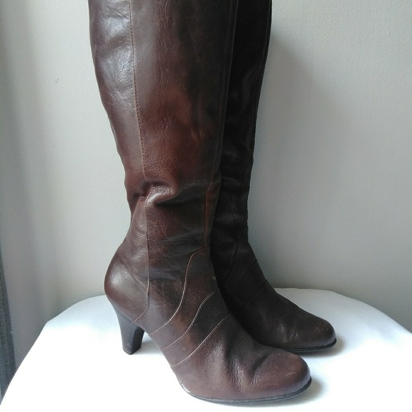 Born Brown Boots - Picture 5 of 8